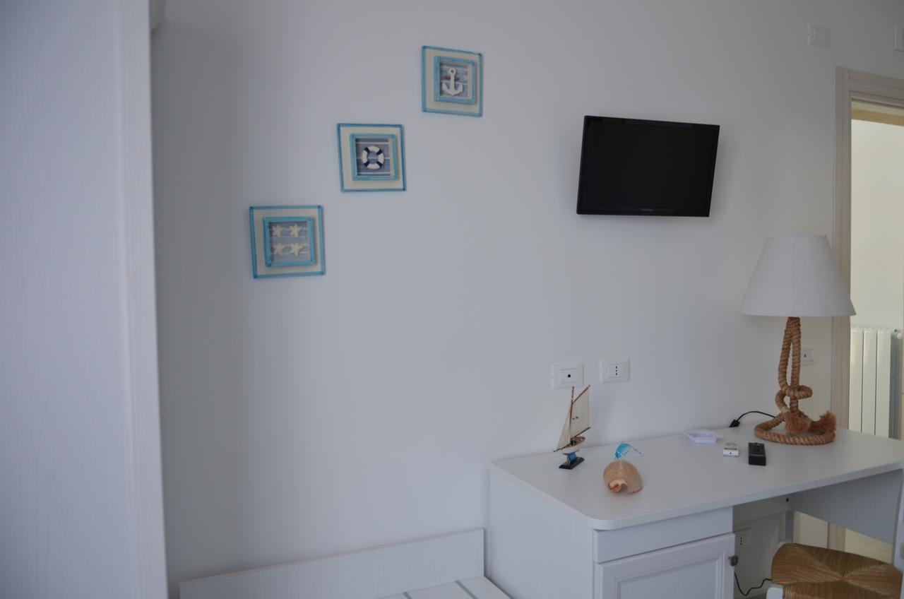 B&B Albatros Кастеллуццо Экстерьер фото